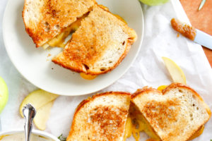 apple-butter-grilled-cheese