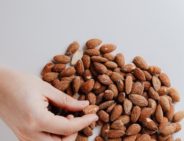 women-eating-almonds